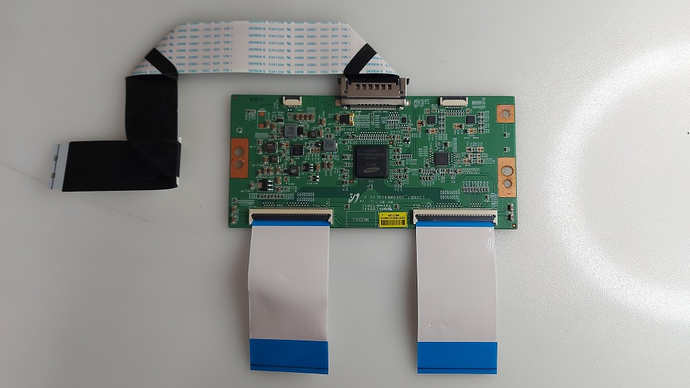 THOMSON 48FZ5634W – Carte T-CON 13VNB7_SQ60MB4C4LV0.0 TESTE AVANT DEMONTAGE