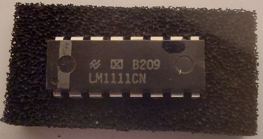 Circuit intégré LM1111CN DOLBY B ENCODER Boîtier DIP-16
