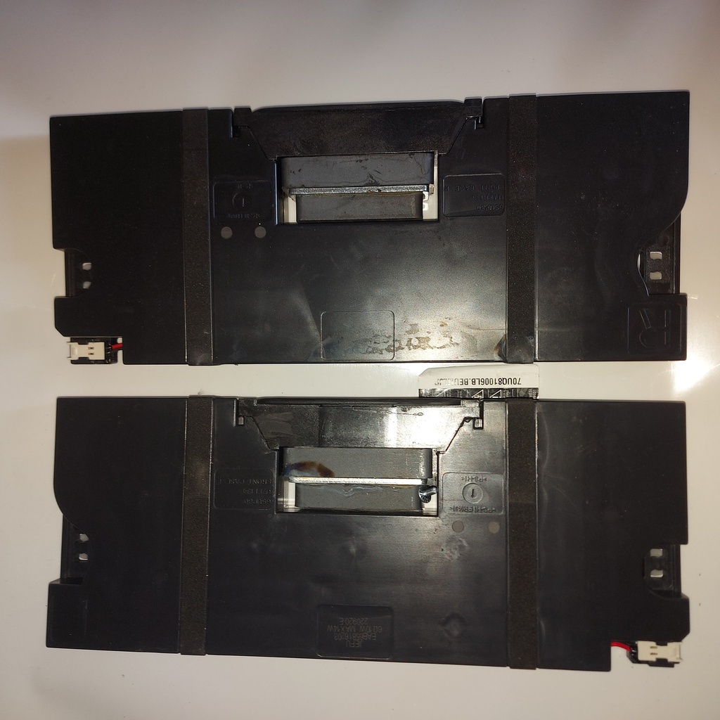 LG 70UQ81006LB – Paire de haut-parleurs
