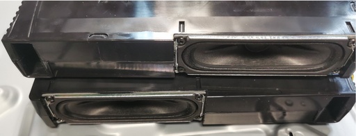 [26-] SAMSUNG UE50RU7175U – Paire de haut-parleurs