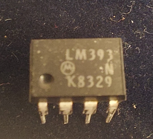 [001-] LM393 Double comparateur Tension d'alimentation: 2...36 V Boîtier DIL-8